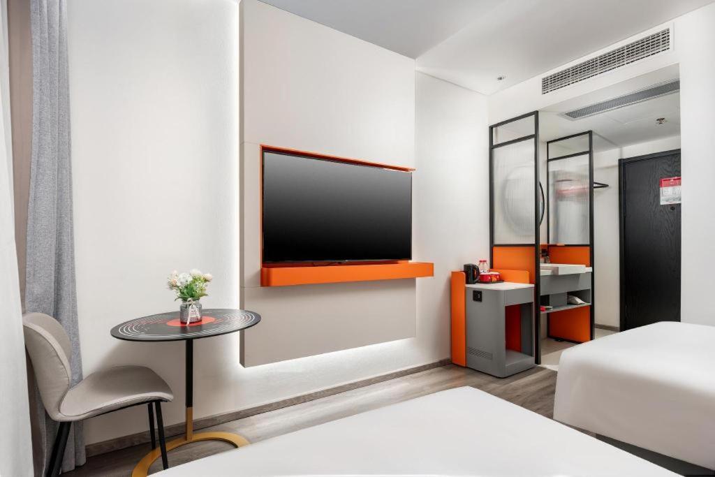 Hotel Ibis Dongguan Dongcheng Zewnętrze zdjęcie